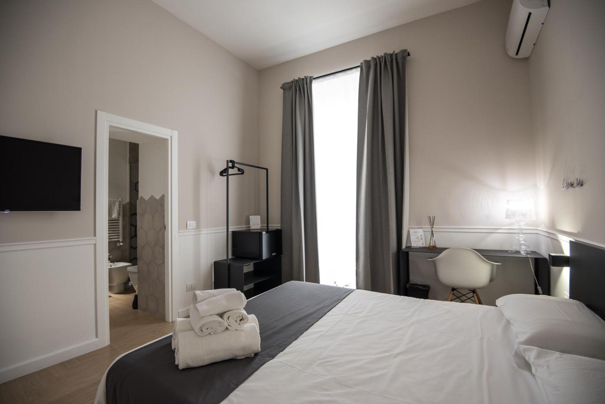 Five Boutique Rooms Nápoly Kültér fotó