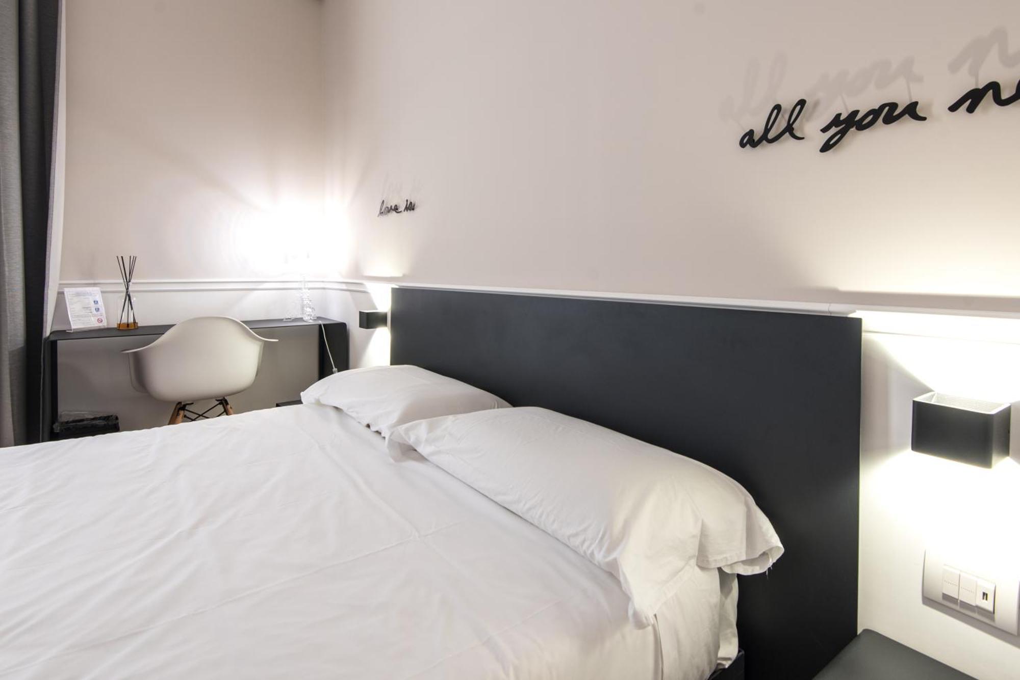 Five Boutique Rooms Nápoly Kültér fotó