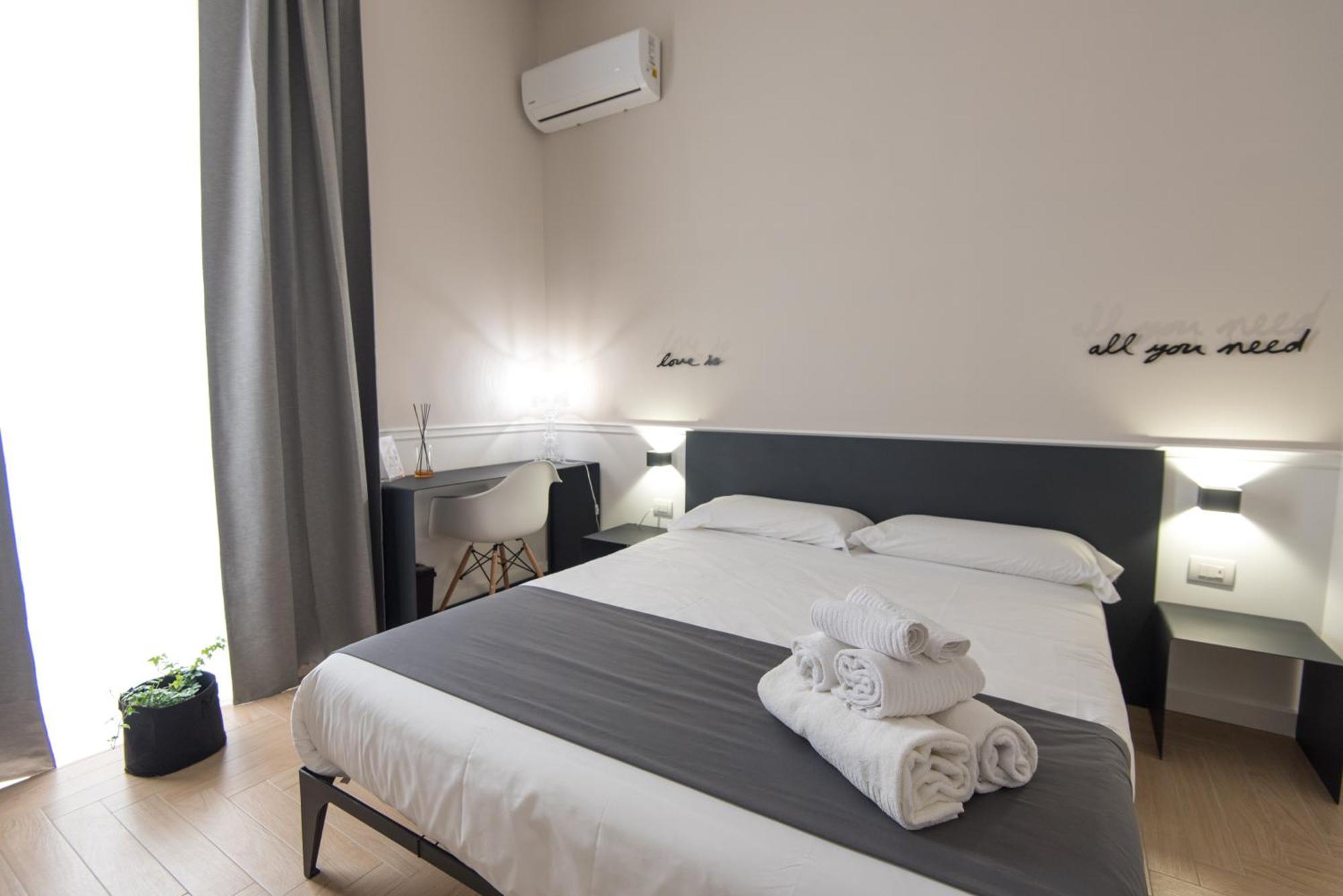 Five Boutique Rooms Nápoly Kültér fotó