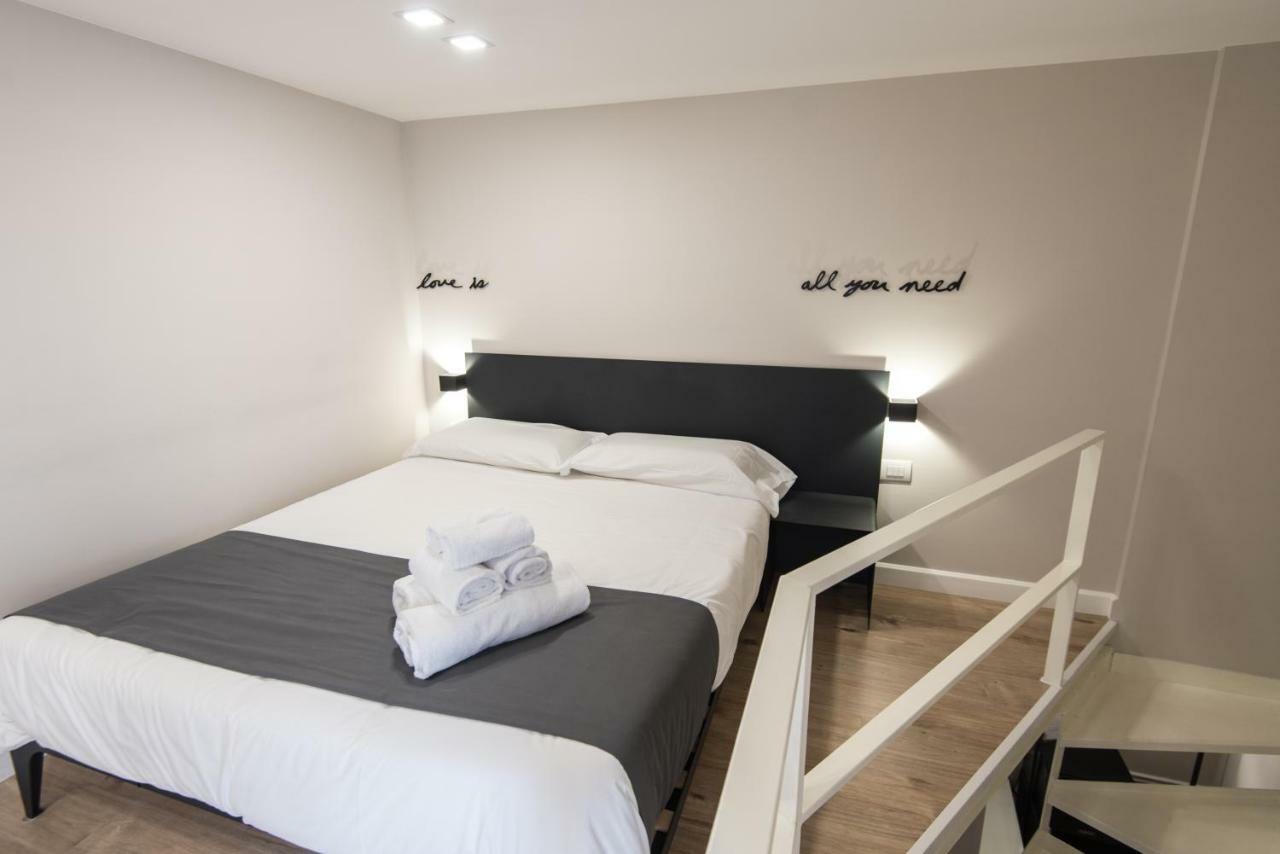 Five Boutique Rooms Nápoly Kültér fotó